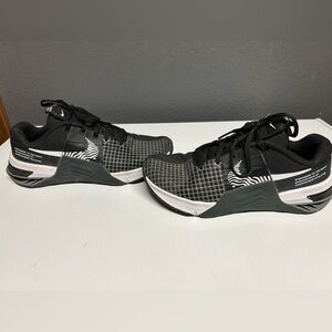 Women’s Nike metcon